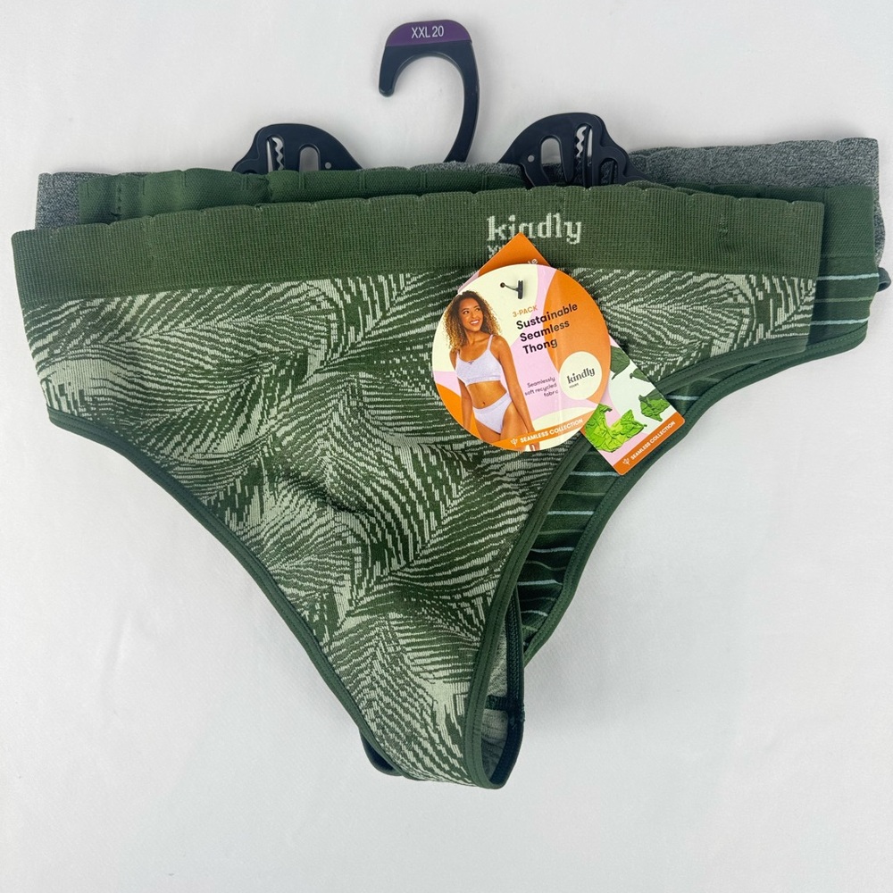 NWT Kindly Seamless 3 Pack Thongs - XXL (20)